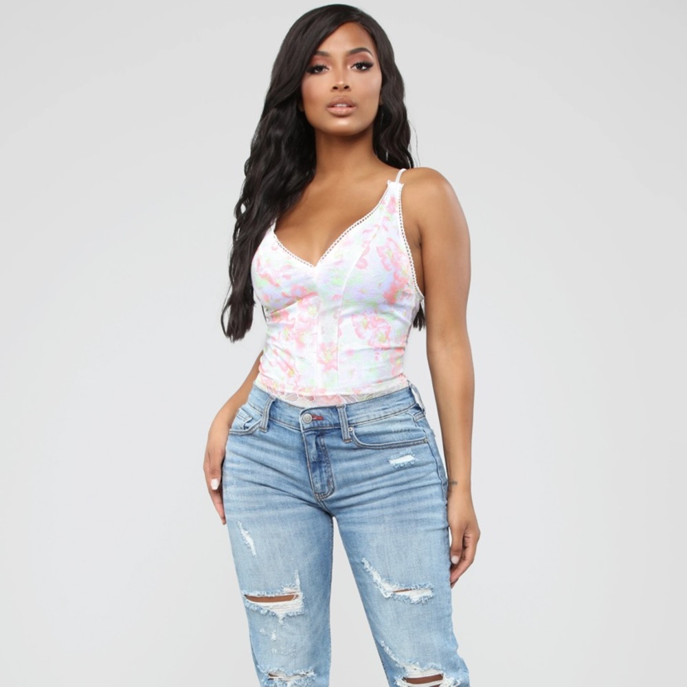 Fashion Nova - Sheer Floral Bodysuit Size Small